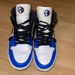 Nike Jordan 1. Excellent condition, only wore them a couple of times.